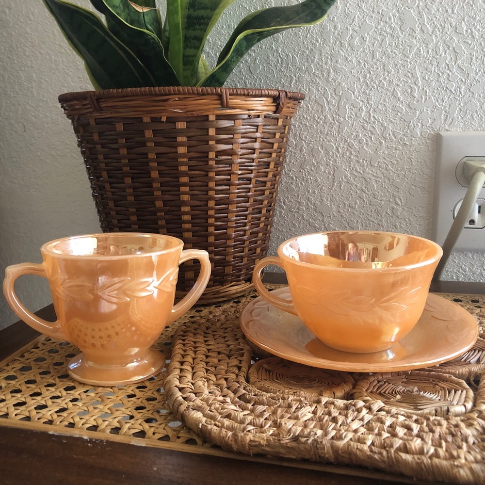 Fire King Peach Lustre 3 Piece Set Tea Cup & Saucer with Sugar Bowl - Picture 1 of 12